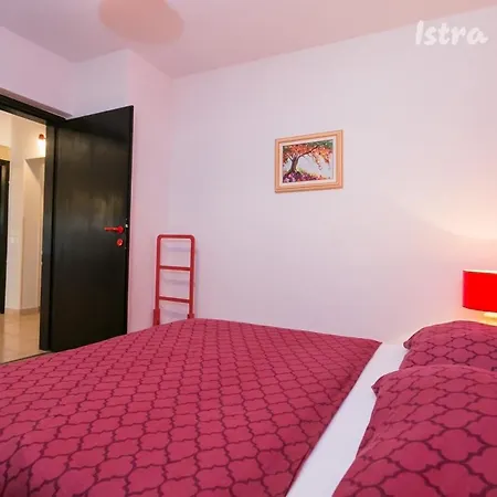 Hotel Complex Nataly With Pool 3*